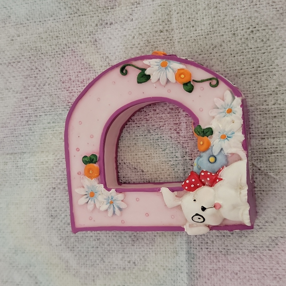 Letter D